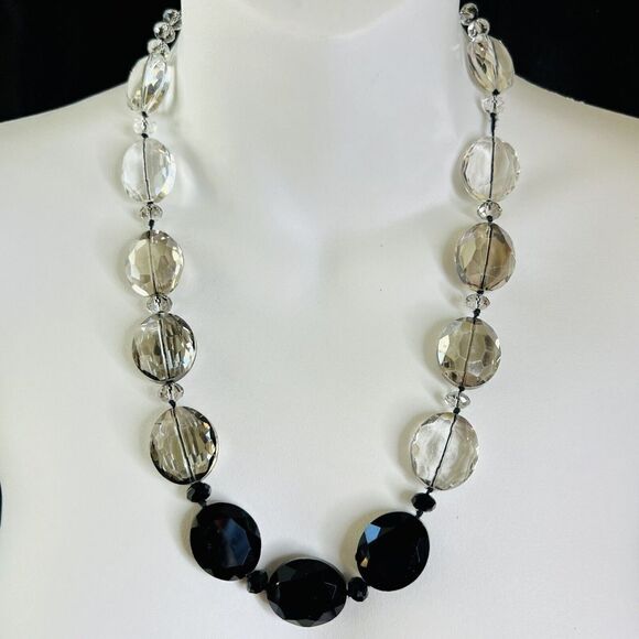 WHBM Chunky Crystal Glass Ombre Necklace White House Black Market Sparkling 1364 - Picture 1 of 12